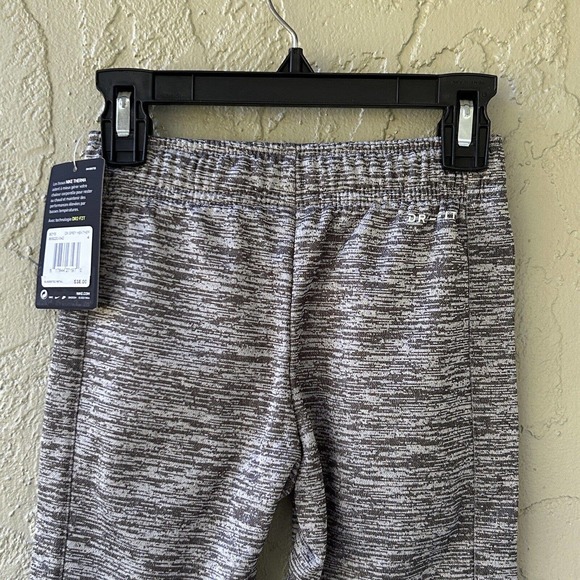 Nike Dri Fit Boys Size 4 / XS Gray Therma Fleece Track Sweatpants NEW - Picture 4 of 8